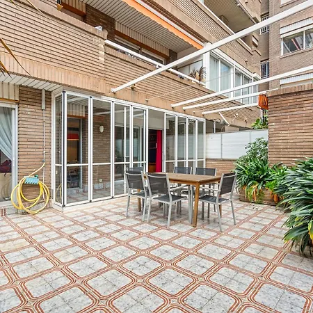 Sunlit Expansive Terrace, Ac & Outdoor Seating Apartamento Barcelona Exterior foto